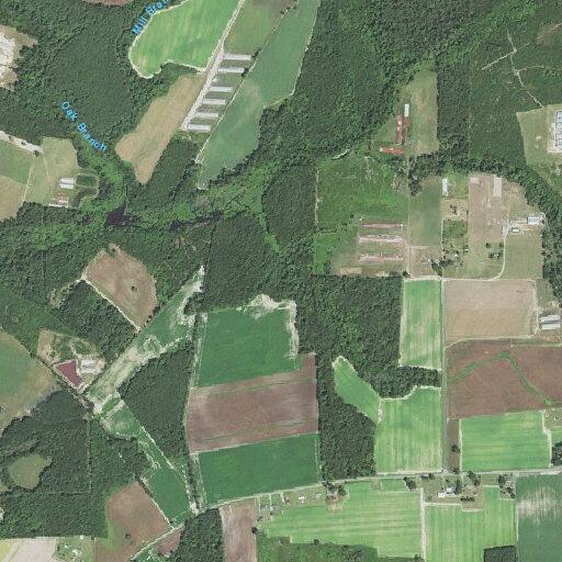 Elderly man faints and has difficulty breathing in field