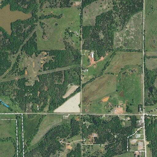 Loose horses reported on East 890 Road