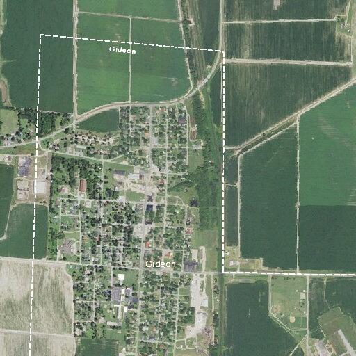 Dirt bikes reported on Highway 62 near Gideon Park