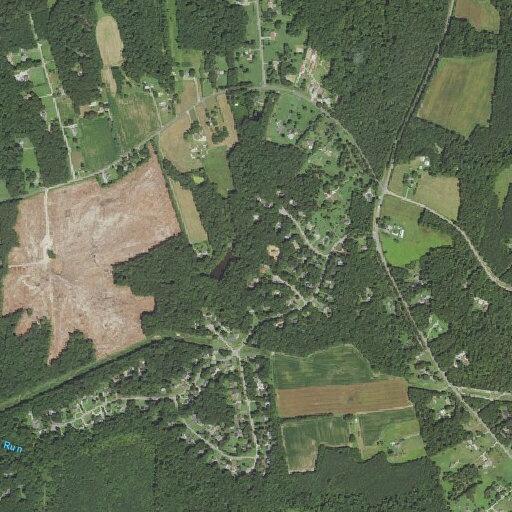 Person experiencing cardiac problem near Country View Lane
