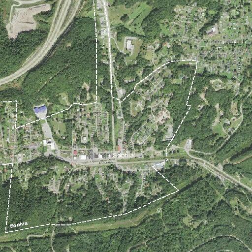 Man chases woman during disturbance on Maple Avenue