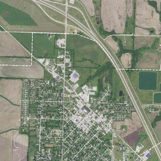 Woman has difficulty breathing near Beech Street in Garden City