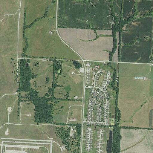 Woman experiences abdominal pain near Knob Noster apartment