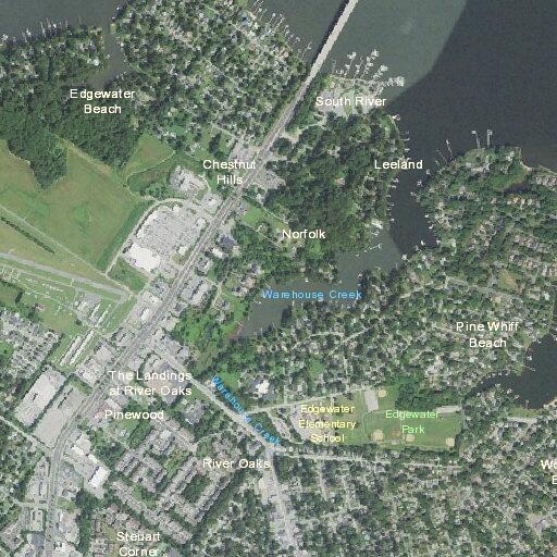Person experiencing abdominal pain near Whiteford Pl