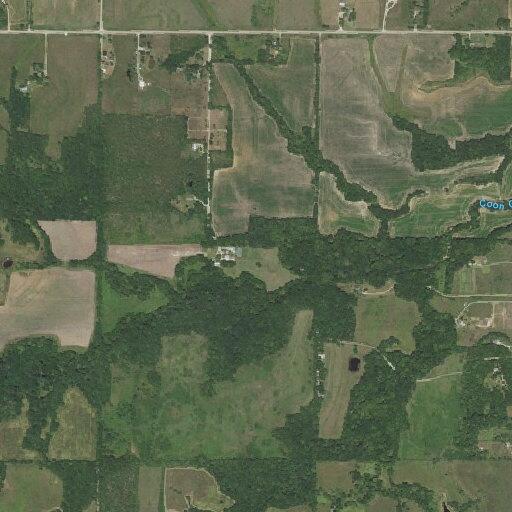 Person experiencing chest pain near Lecompton