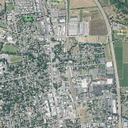 Elderly woman needs lift assist in Ukiah apartment