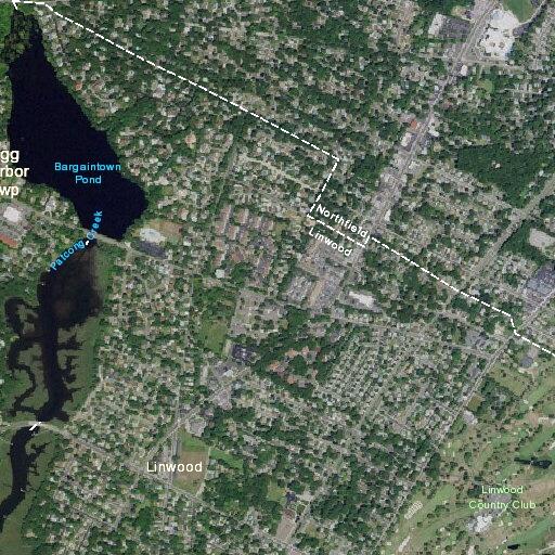 Male possibly having heart attack at Shore Rd residence