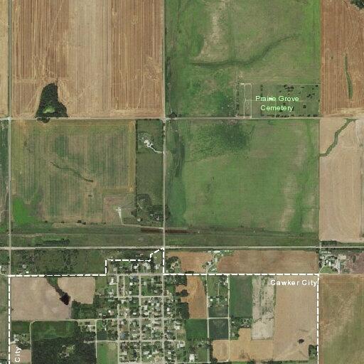 Male patient receiving EMS near Oak Street in Cawker City