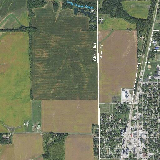 Man experiencing chest pain at home in Moweaqua