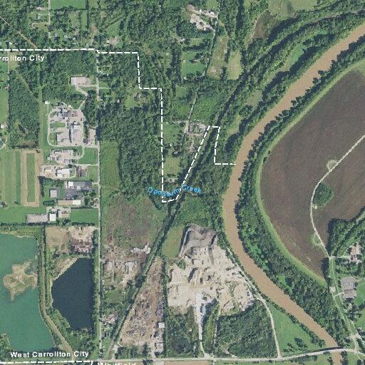 Semi and vehicle collide on Farmersville West Carrollton Rd
