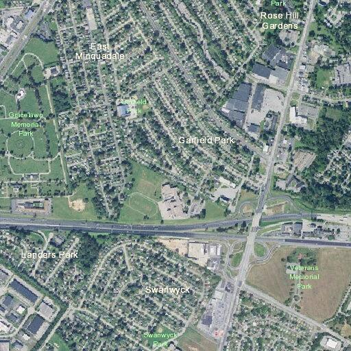 Person experiencing chest pain near Houston Street