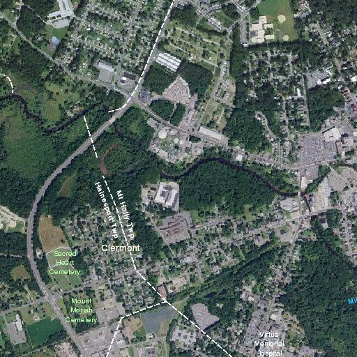Cardiac emergency at healthcare center on Richmond Ave
