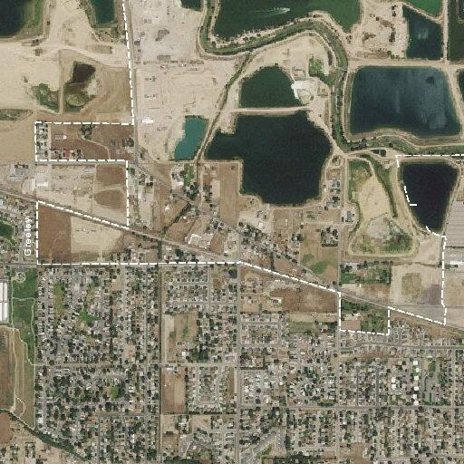 Traffic crash with no injuries on Court Street