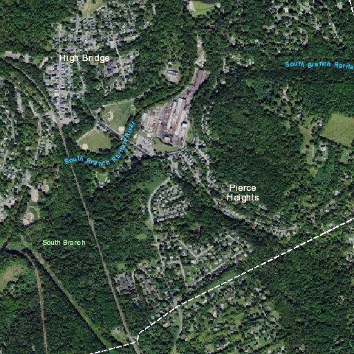 Woman reported with abdominal pain near East Main St