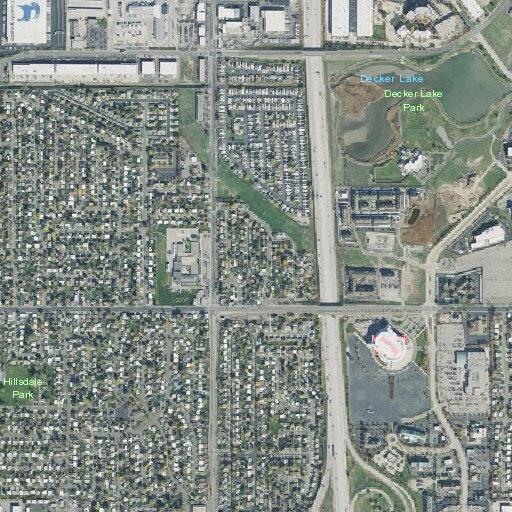 Man yelling and acting erratically near neighborhood park