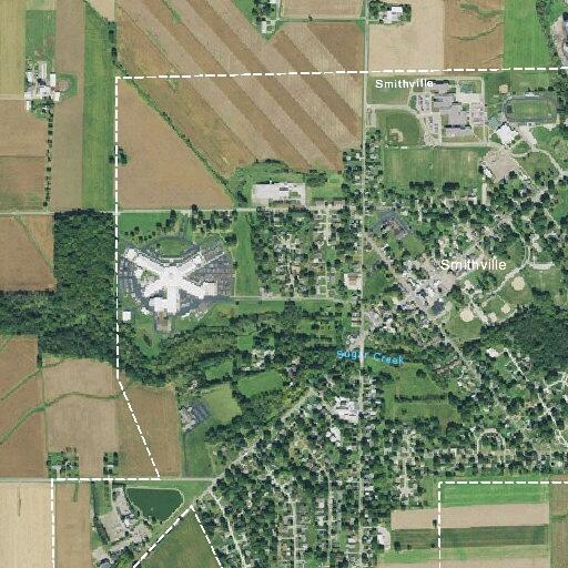 Elderly man falls, needs lift assist in Smithville