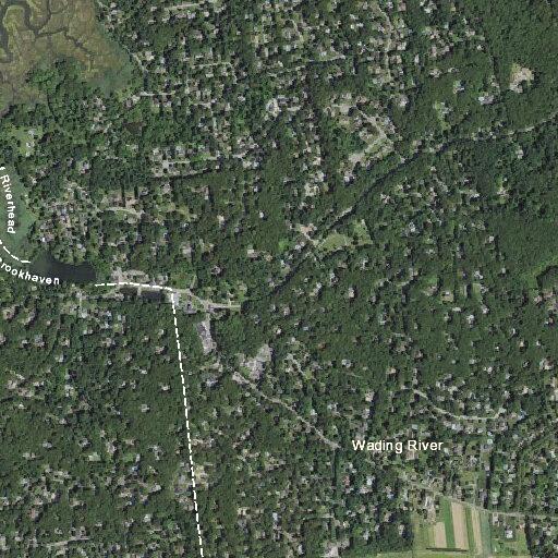Man has abdominal pain in Wading River