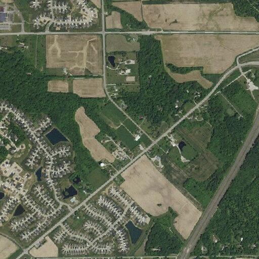 Person suffers bike injury to ACL at Lower Huntington Rd