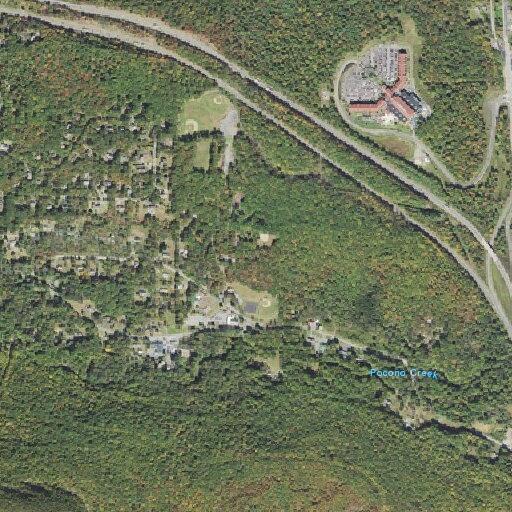 Reckless SUV driver reported on Sullivan Trail