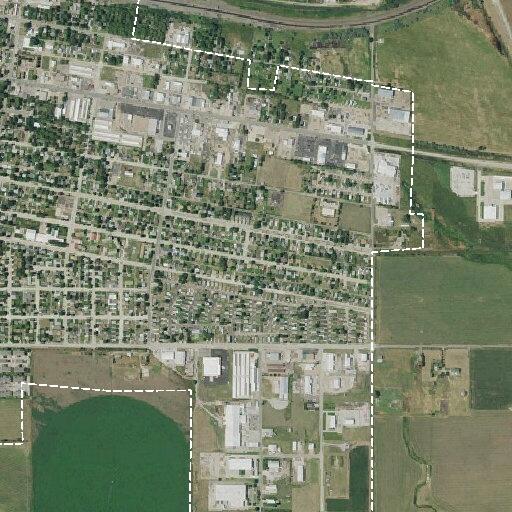 Male injured in bike wreck near East Phillips Avenue