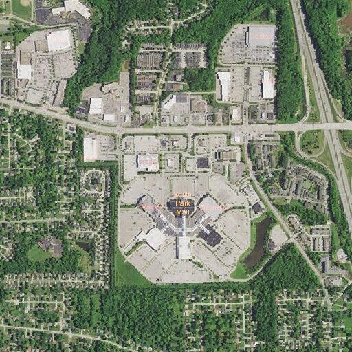 70-year-old woman falls and injures knee in mall