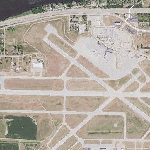 Possible accident/incident on runway 27 at Quad Cities International Airport