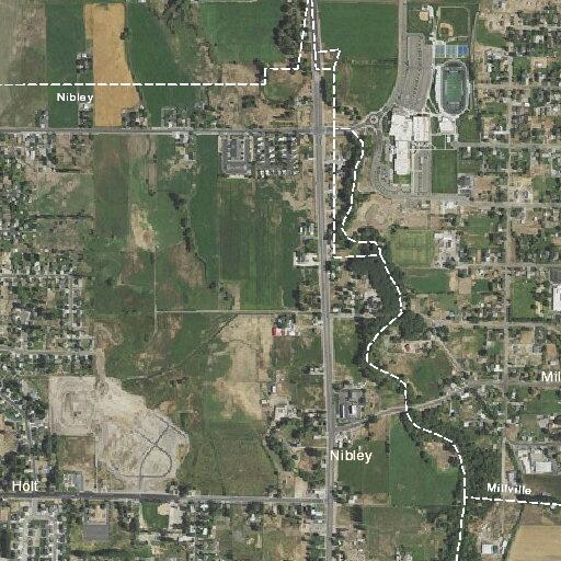 Rowdy group reported near Sally Beauty Shop