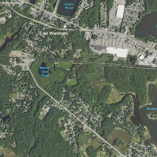 Female fallen with leg injury near Onset Avenue