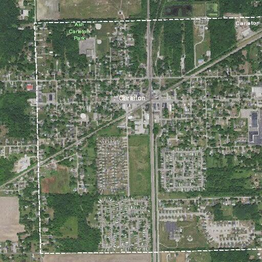 60-year-old woman suffering chest pain in Carleton