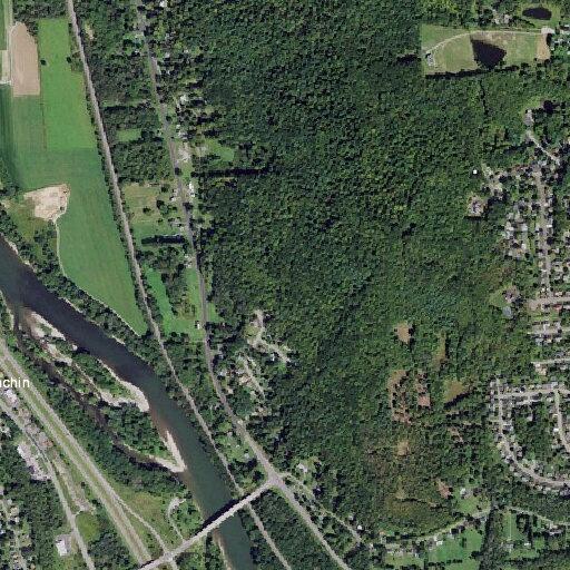 Boater stranded on river after losing motor mount