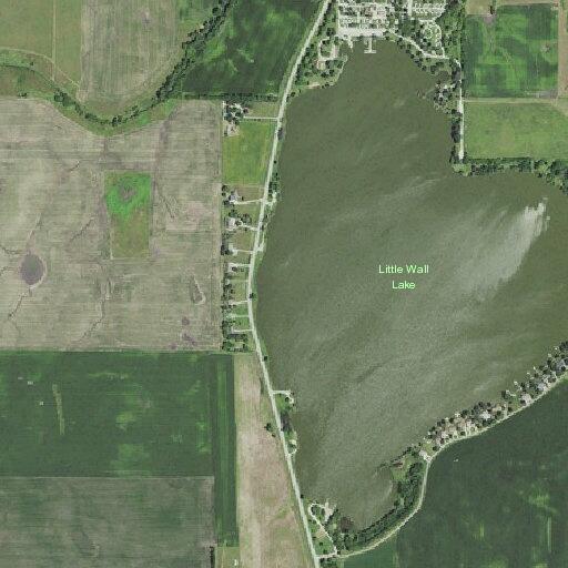 Capsized boat reported on Little Wall Lake