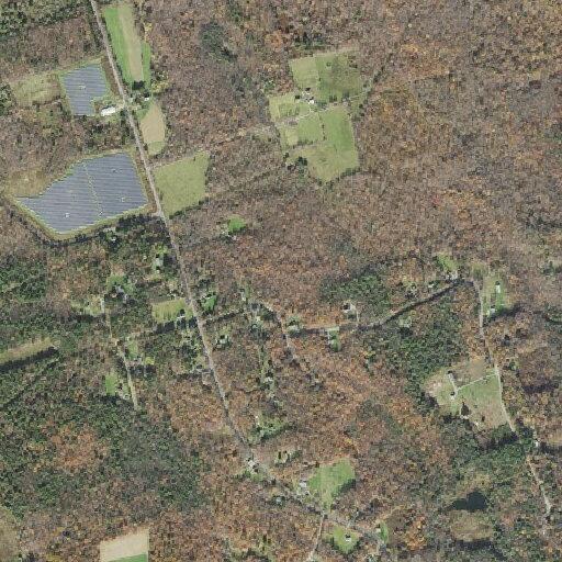 Disabled vehicle on Skyline Trail in Chester