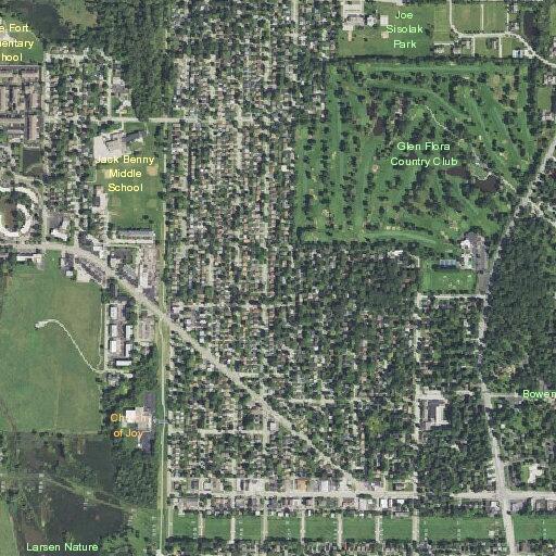 Structure fire reported on Golf Road in Waukegan