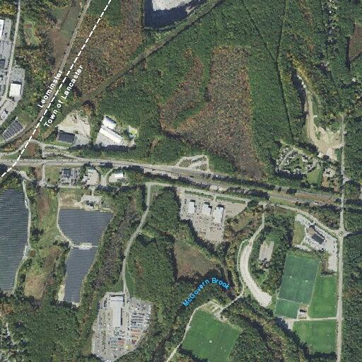 Disabled car in breakdown lane on Old Union Turnpike