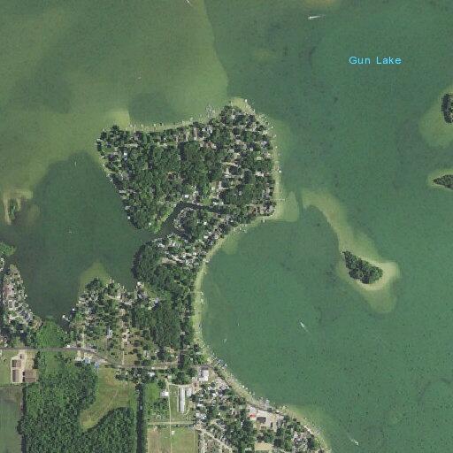 Capsized boat and missing person on Gun Lake