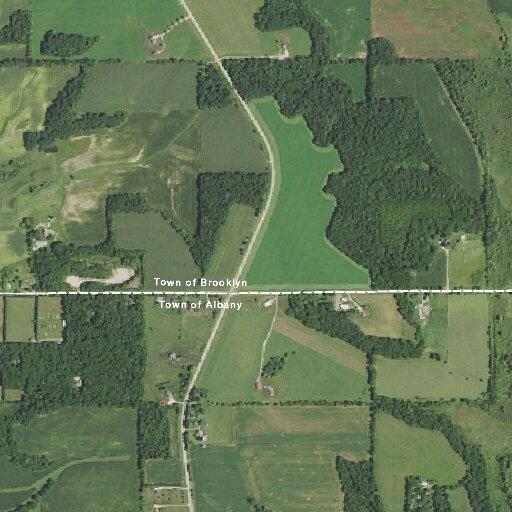 Two-vehicle crash with no injuries on County Highway E