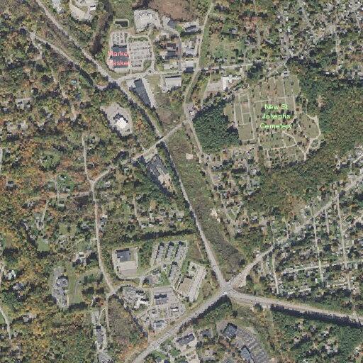 Minor crash between two pickup trucks on Route 101