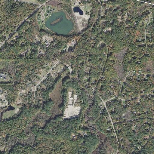 Unknown vehicle parked on Twin Fawn Run