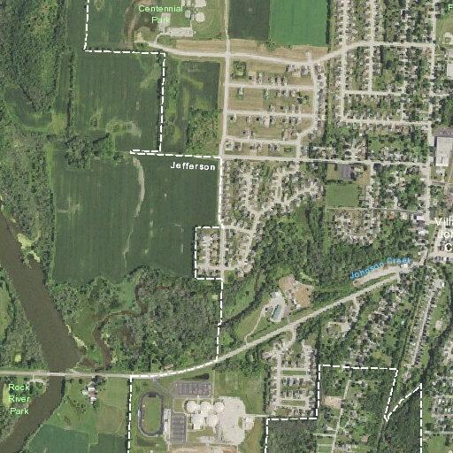 Blue minivan possibly leaking near Johnson Creek