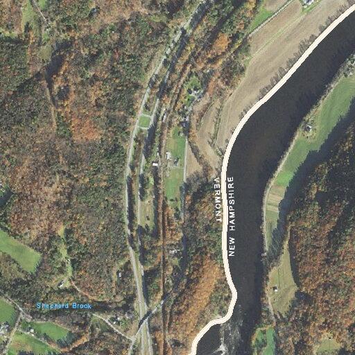 Car hits deer on I-91, vehicle leaking fluids