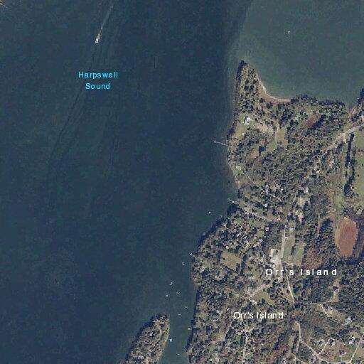 Grounded sailboat near Orr’s Island needs help