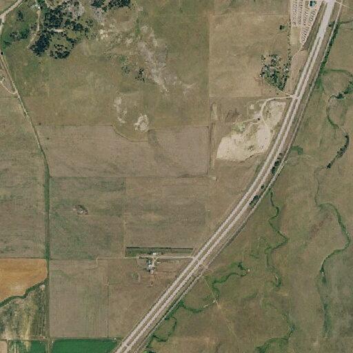 Vehicle with blown tire on Highway 79 shoulder