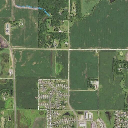 Fire crews responding to gas leak on Cedar Avenue