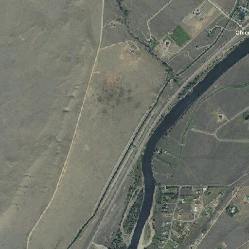 Brush fire near homes on River Drive in Paradise Valley