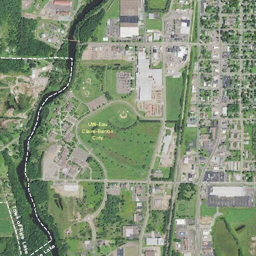 Minor traffic crash near Rice Lake building