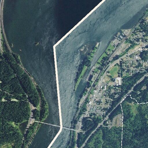 Male experiencing mental health crisis at Cascade Locks Chevron