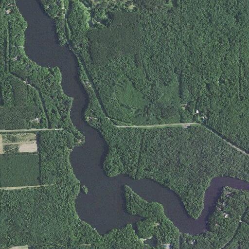 Officers check boat after 911 hang-up on lake