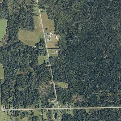 Trailer crash reported on Richardson Road