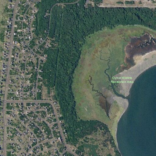 Disabled vehicle near beach access in Ocean Shores
