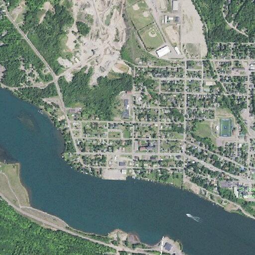 77-year-old woman fell, conscious and breathing